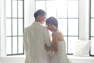 スタジオで洋装ウエディングドレスでご撮影！