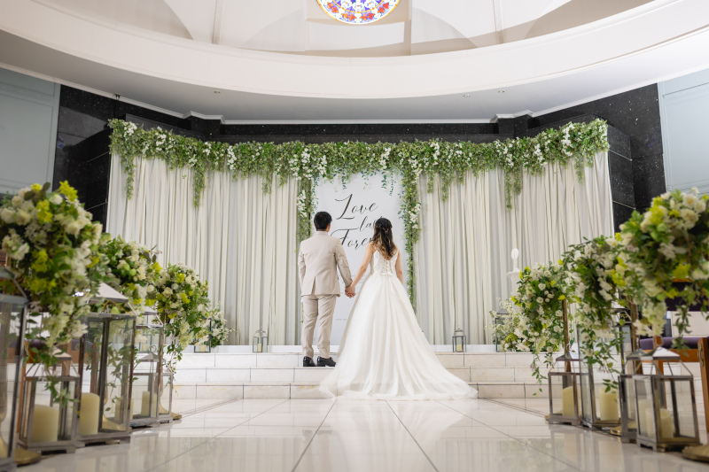 チャペルでの厳かな誓い