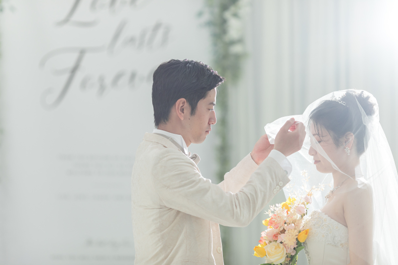 ★基本料金50%OFF★洋装1着_チャペルフォト+会食プラン|全データ&6名分のお食事代付き☆