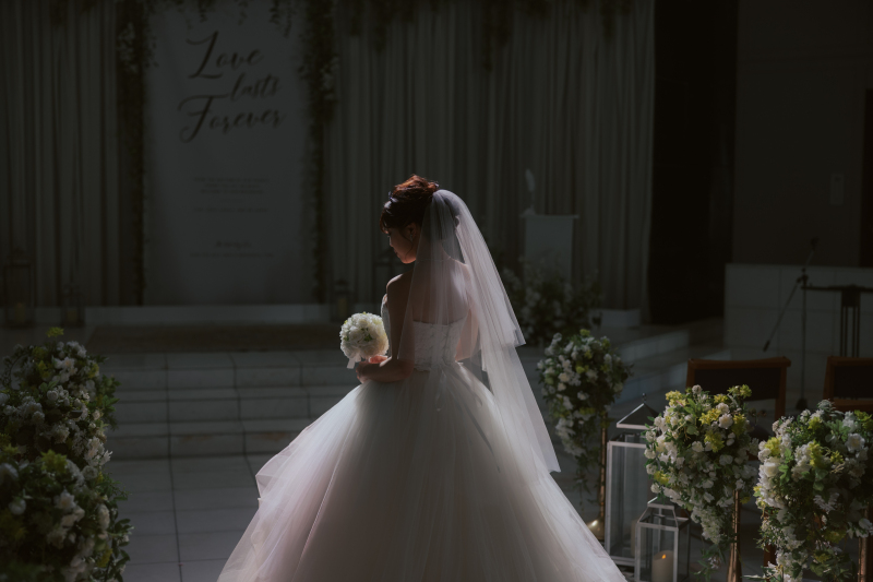 ★基本料金50%OFF★洋装1着_チャペルフォト+会食プラン|全データ&6名分のお食事代付き☆