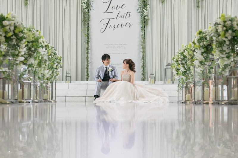 ★基本料金50%OFF★洋装1着_チャペルフォト+会食プラン|全データ&6名分のお食事代付き☆