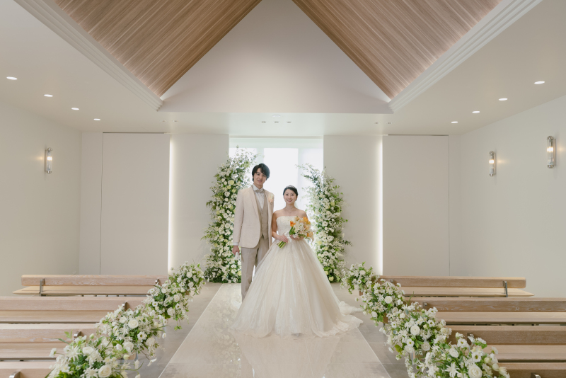 【期間限定｜基本料金14,500円で叶う】洋装１着プラン｜１カットデータ・花嫁ヘアメイク＊定価29,000円&rarr;14,500円