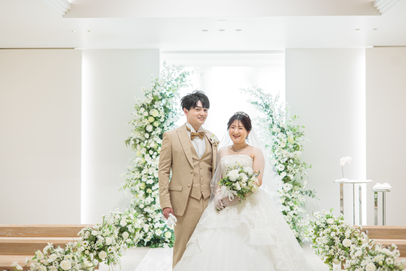 ★基本料金50%OFF★洋装１着_チャペルフォト＋会食プラン｜全データ＆6名分のお食事代付き☆