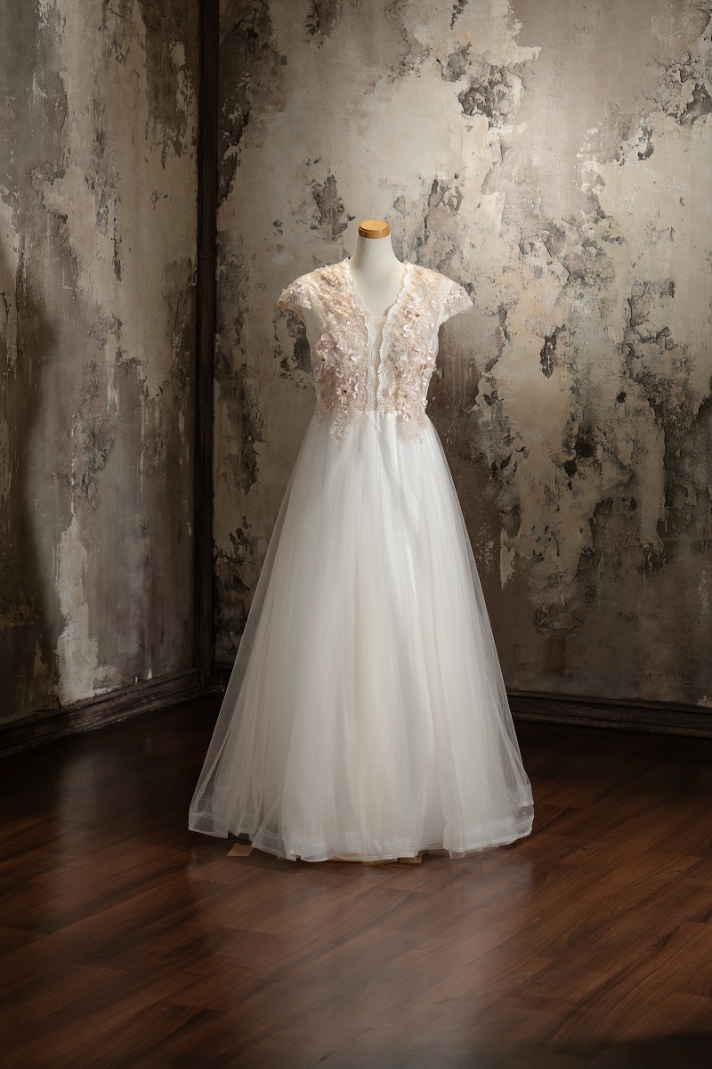 CRT-98★ロケーションに合わせて着用◇