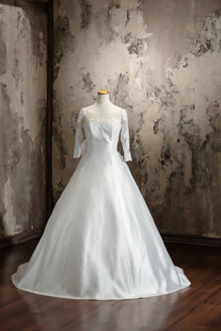 CRTM-61◆サテン生地・長いトレーンで上品に♪