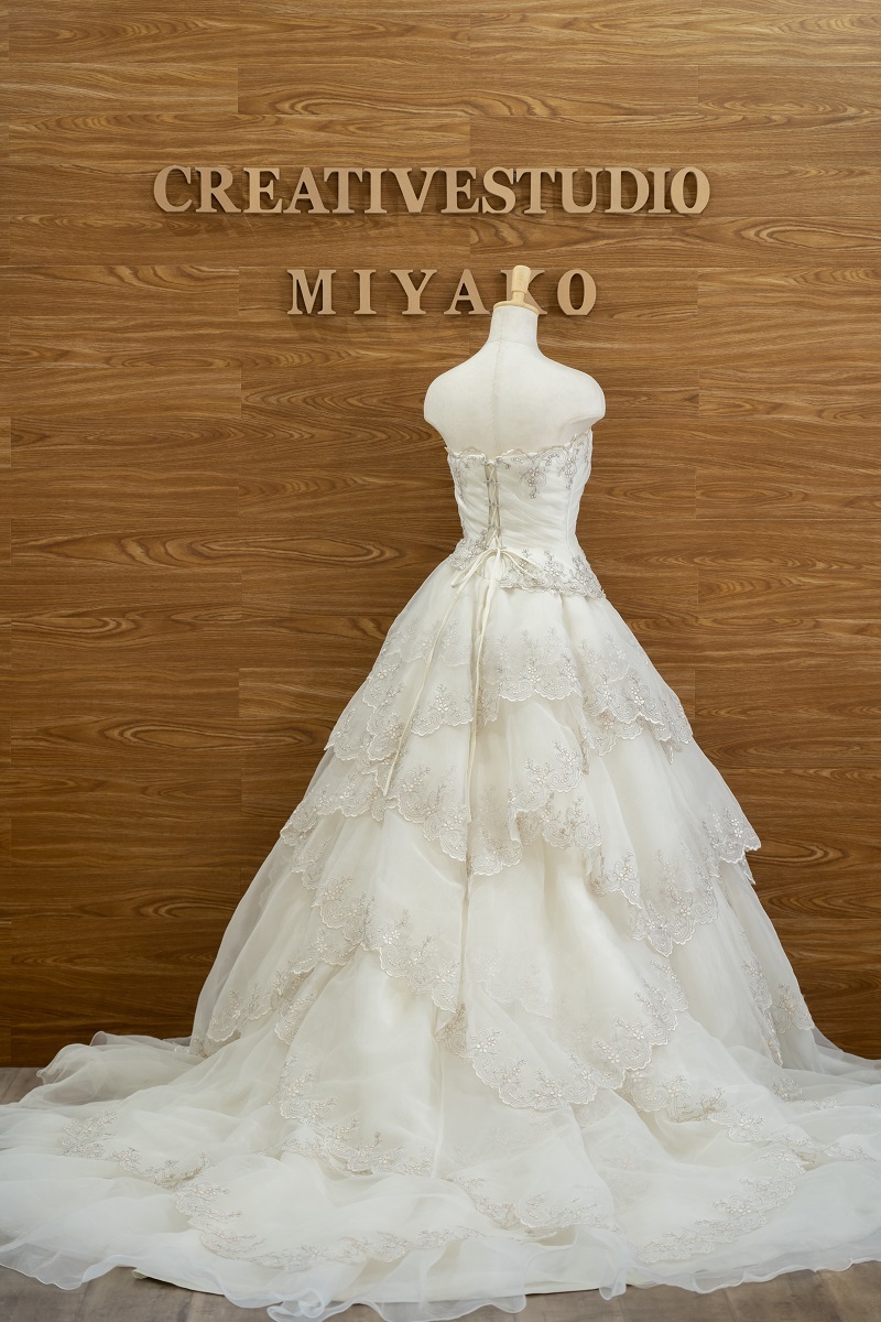 CRTM-4◇GD-161◇ボリューム感が溢れるドレス♪