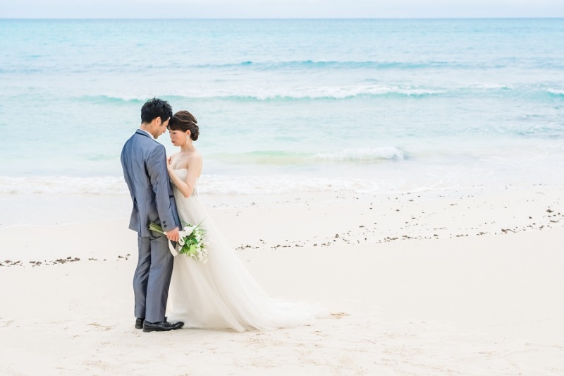 おでこを寄せ合って