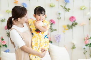 ベビーシッターお子様1名/1ロケーション(4時間30分以内)