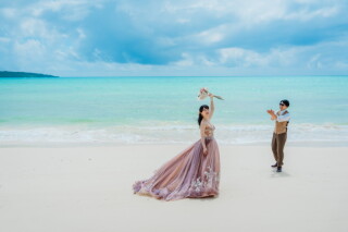 CREATIVE STUDIO 宮古島 byワタベウェディング_カラードレスで♡ ～Color Dress～