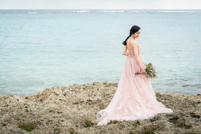 CREATIVE STUDIO 宮古島 byワタベウェディング_衣装の試着ができる