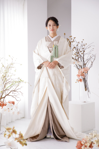 L白無垢001 カサブランカ　カフェラテコーデ