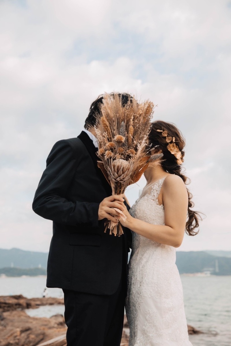 お二人の思いを全て叶える。海も森もドレスも着物も