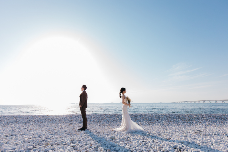 突き抜ける青い空