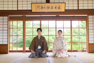 秋の前撮りにぴったり！茶室付き和装ロケプラン♪