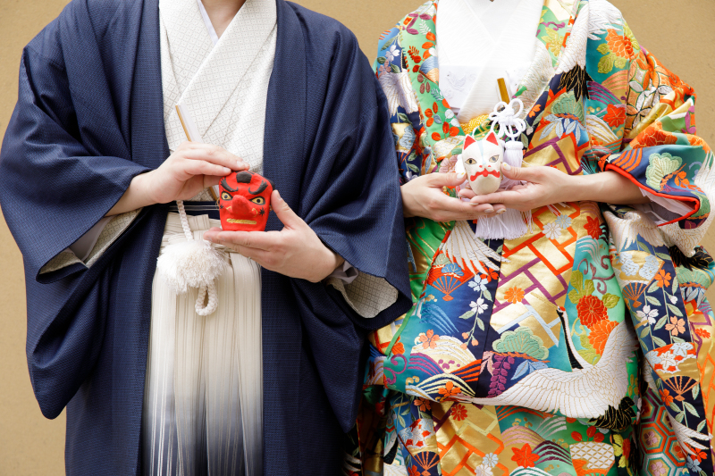 可愛いお面の小物で