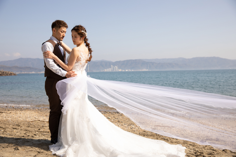 ドレスもベールも使って