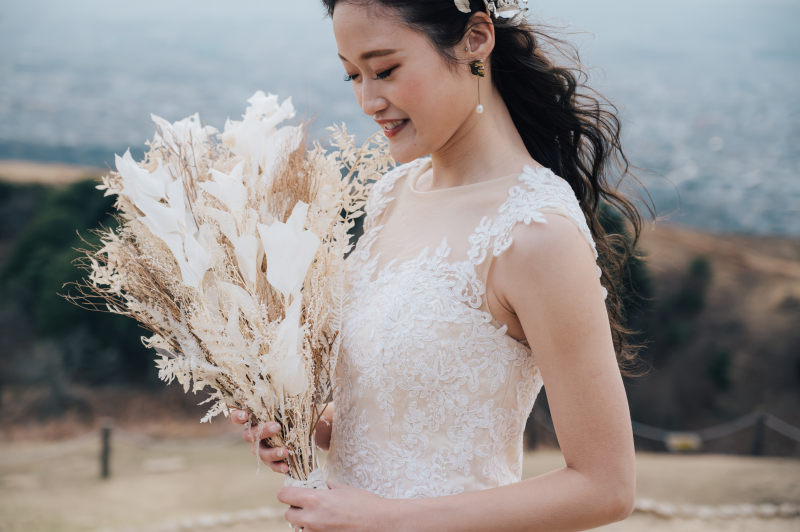 ホワイトカラーで小物をまとめて