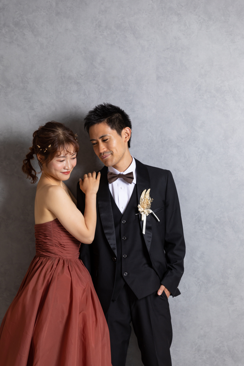 グレーの背景ではシックに!