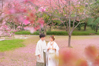 満開の桜に包まれて、特別な一日に。