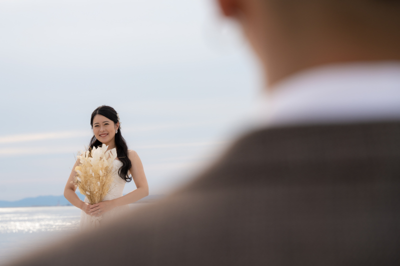 新郎様ごしに一枚