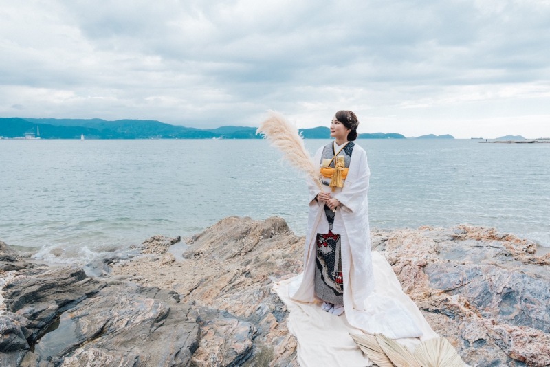和装を海で撮影できるのもスタジオ TO-WAだけ
