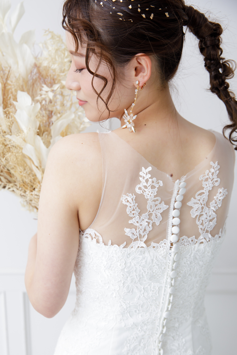 金箔もつけてヘアスタイルにアクセントを