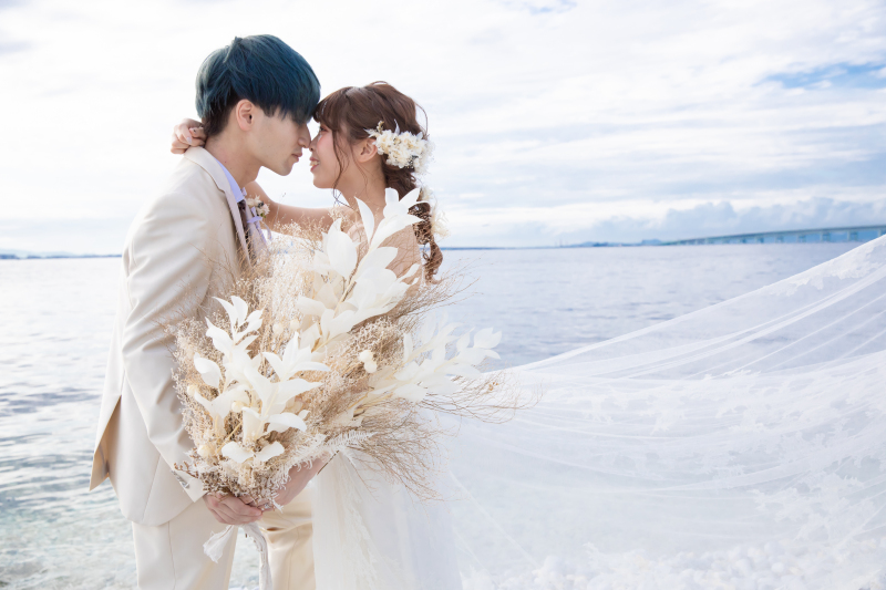 ドレスの素材を生かして