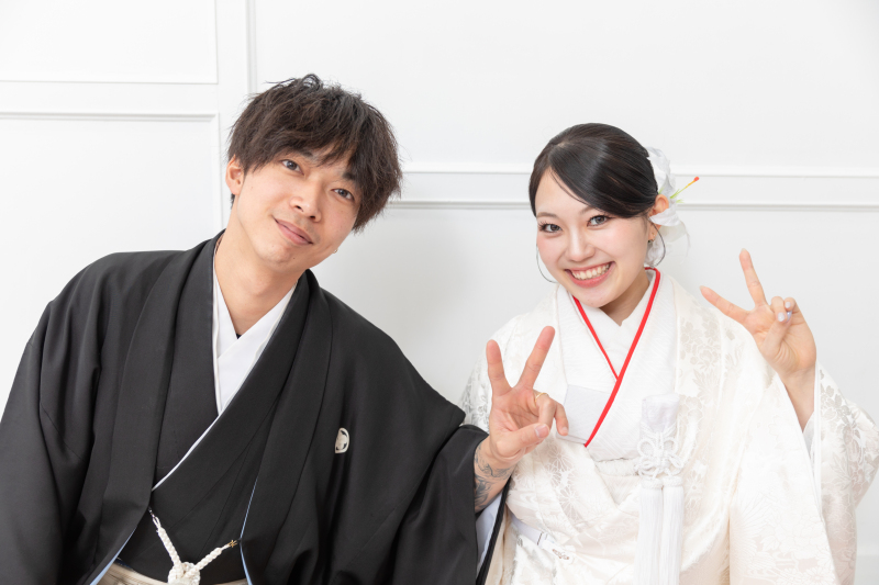 カメラに向かって、とびっきりのピースサイン♪