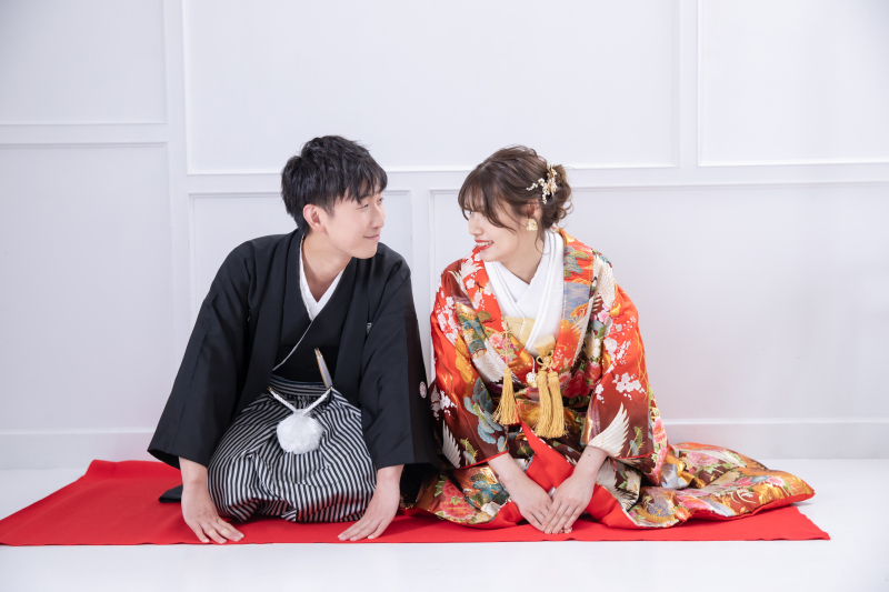 定番の正座ショットも