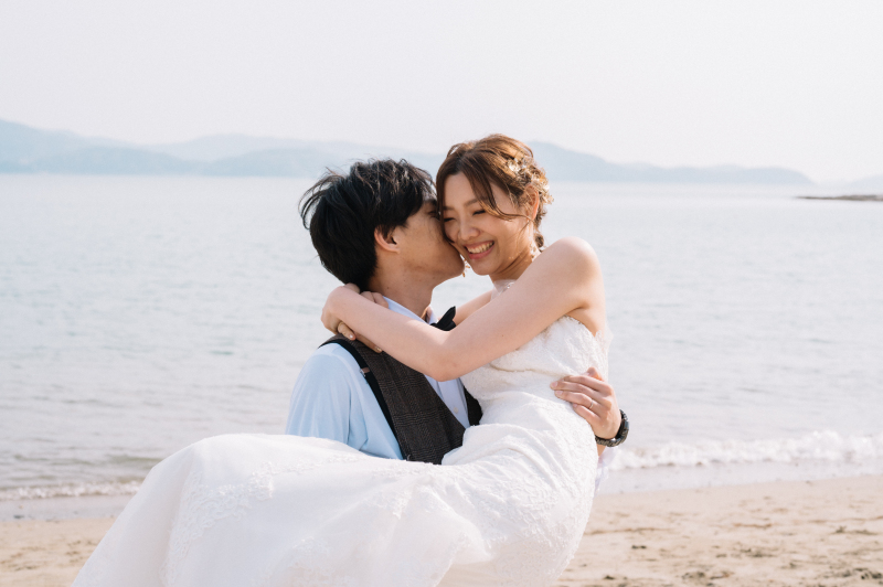 お姫様抱っこも軽々と