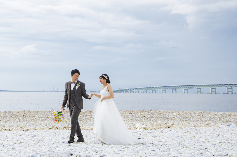 洋装は開放的な海で撮影!