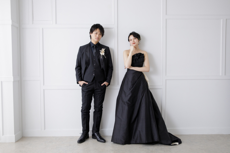 お二人でオールブラックコーデにお着替え