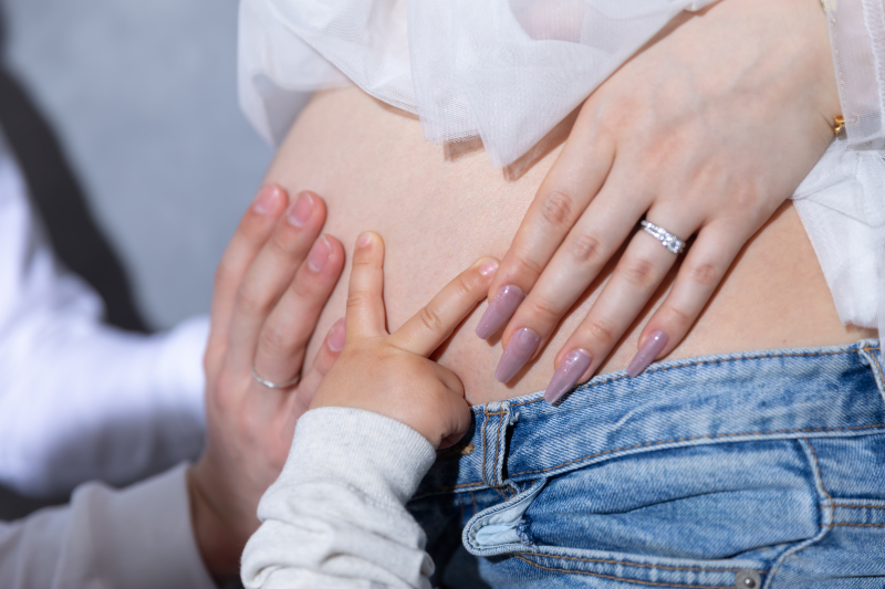 手のひらから伝わる家族の温もり