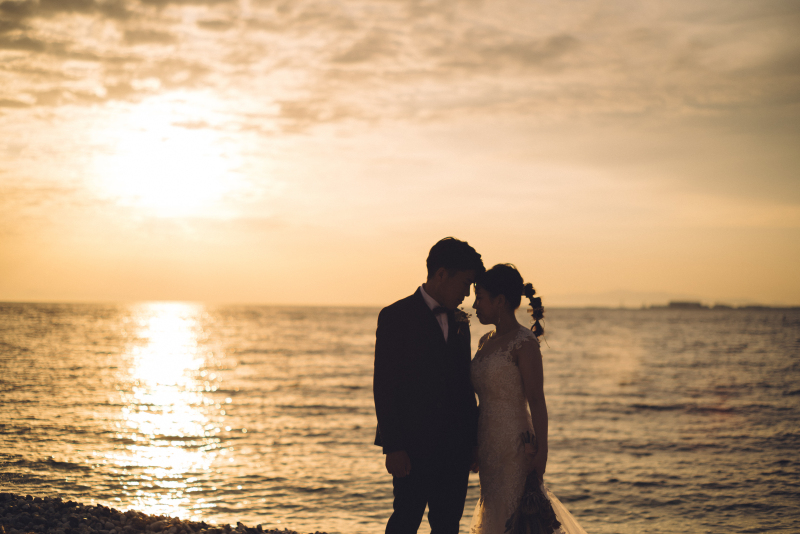 笑顔溢れるサンセットフォトウエディング