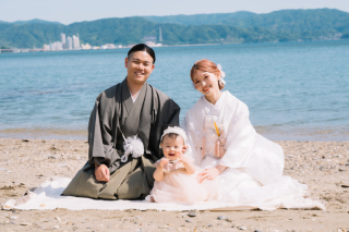 海×和装でフォトジェニックな一枚を