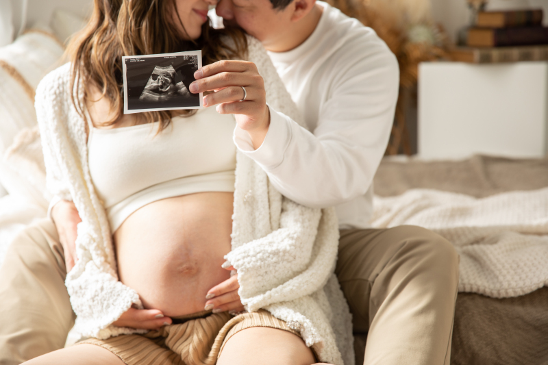 マタニティフォト手ぶらでOK!妊婦さんのお衣装もデータも付いて嬉しいスタンダードプラン。45,000円→今だけ38,000円!!