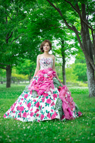 とことん可愛くフラワードレス