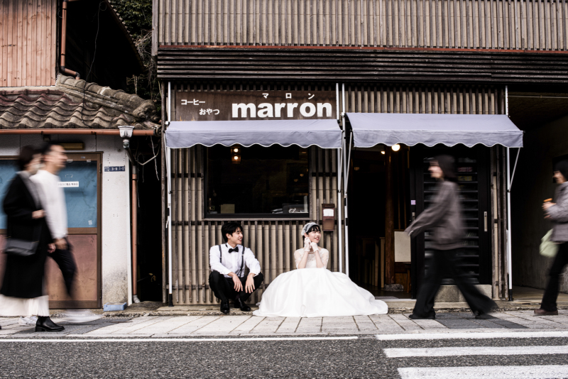 お店の外でもあくまでも自然体で