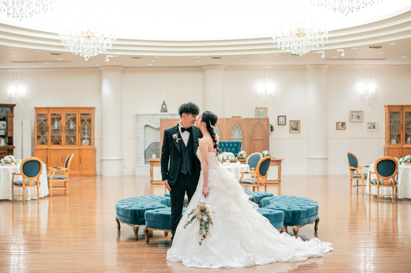 邸宅内の披露宴会場を貸し切って