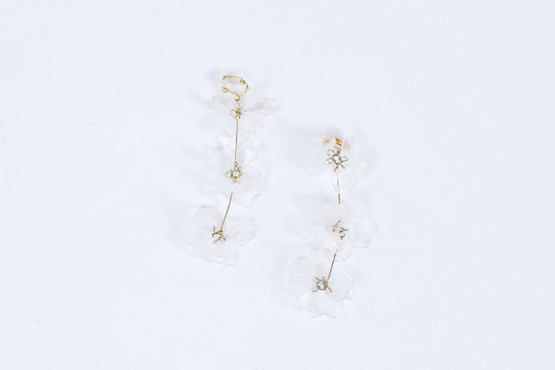 洋装アクセサリー