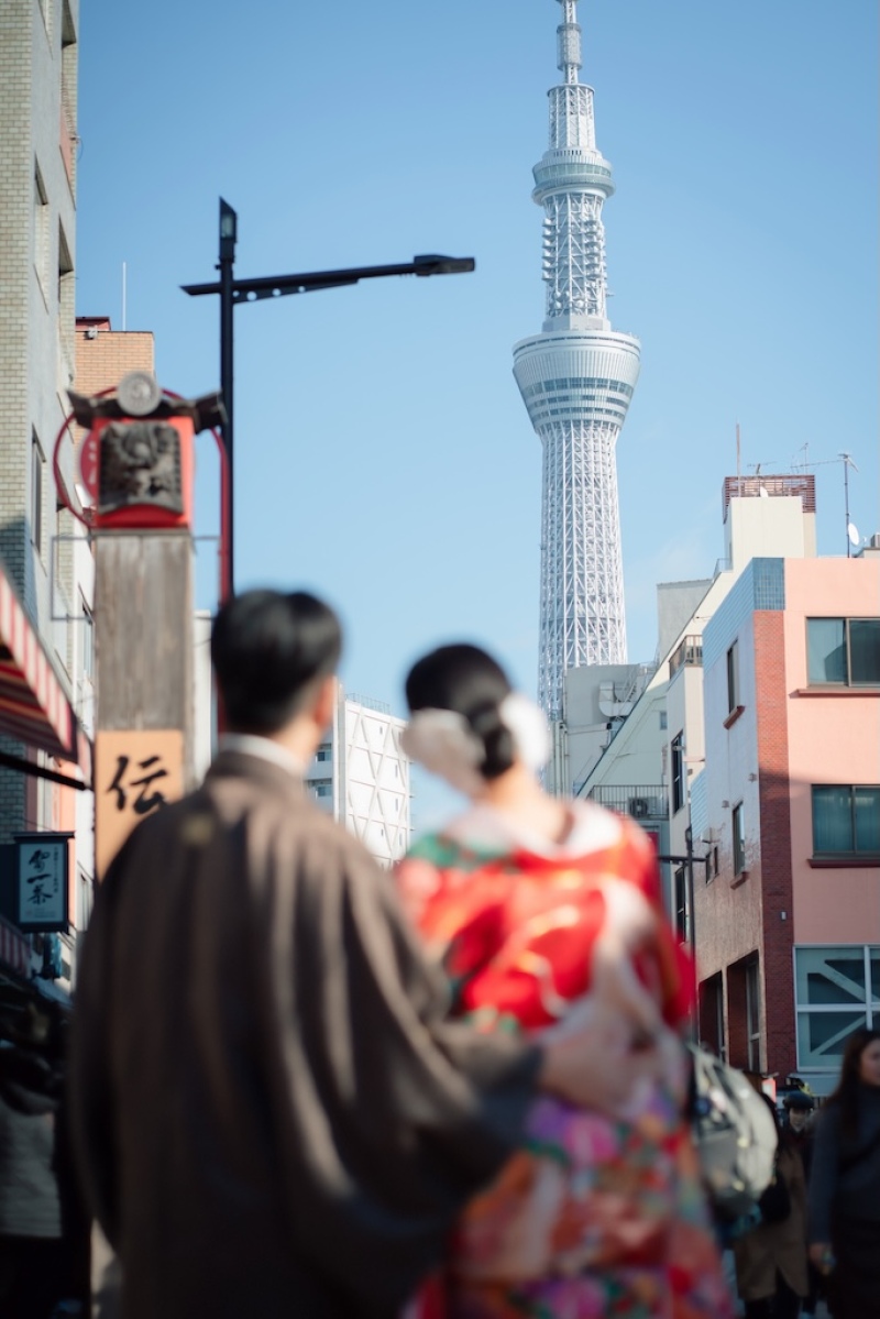東京らしい景色とともに