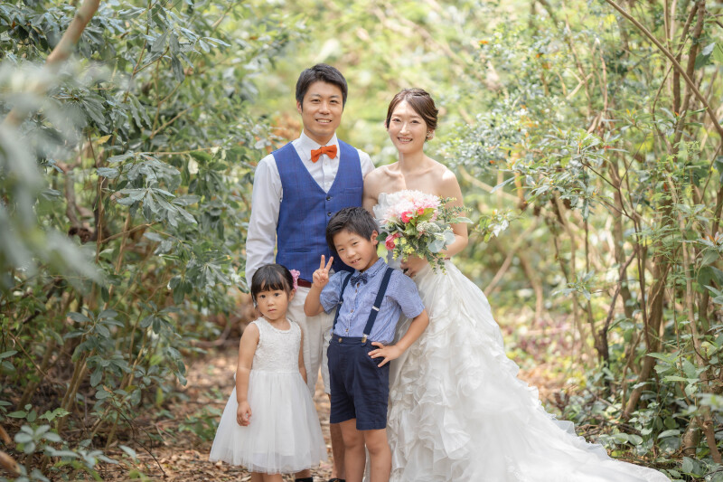 家族みんなでウェディングフォト♡
