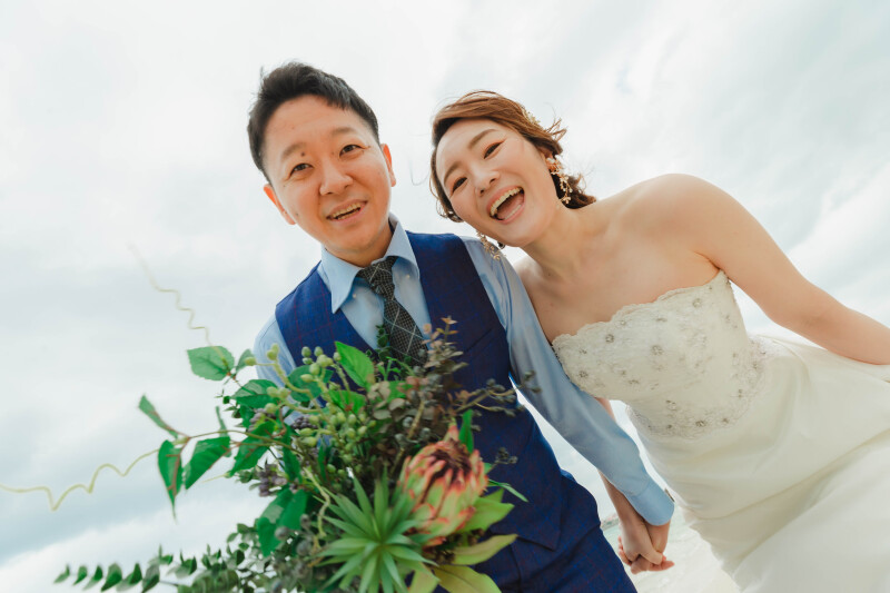 ビーチでウェディングフォト♪