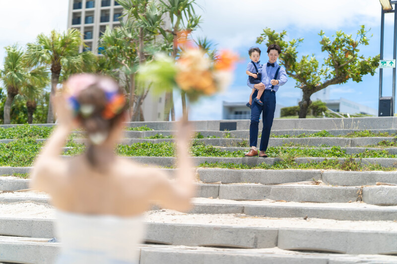 パパに連れられて登場!