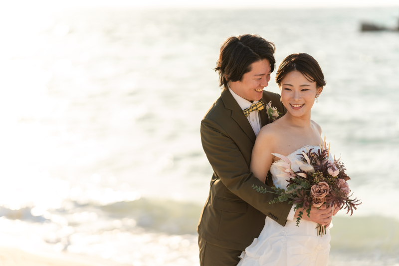 見つめ合っている風で