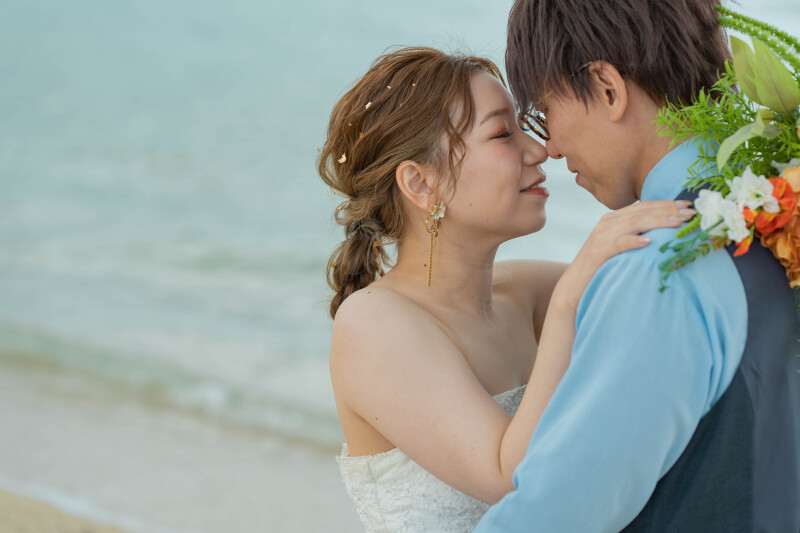 小雨が降る中で