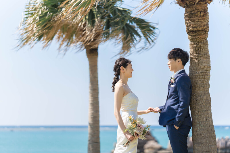 大きなヤシの木の下で〜♪