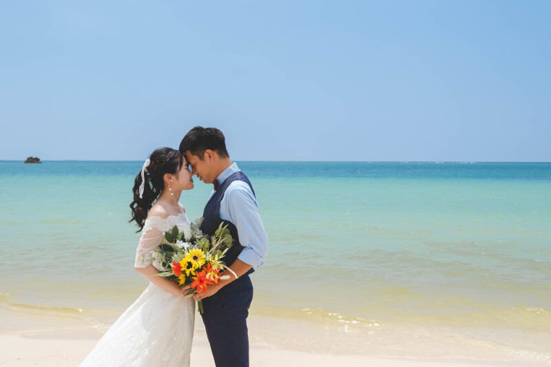 しっとりとしたポージングも