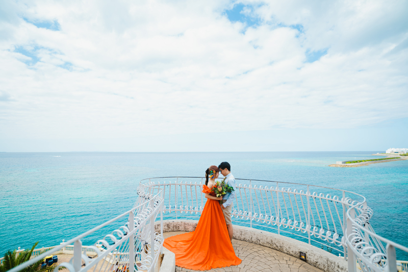 青い海もバックに