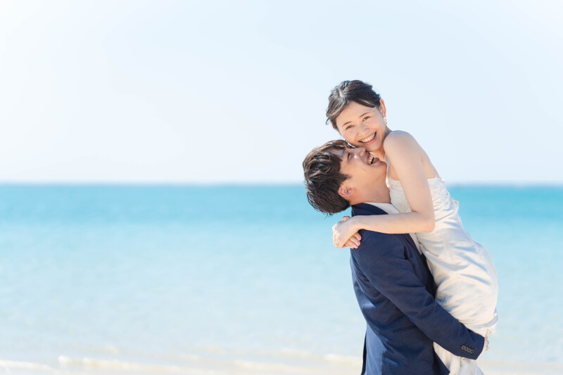 アラハビーチで楽しくフォトウェディング♪